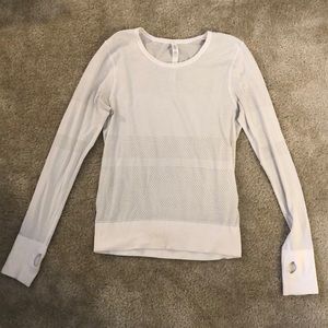 Lululemon long sleeve mesh shirt
